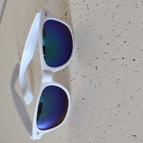 Super Bowl LIV Bundle - Picture 2 of 16